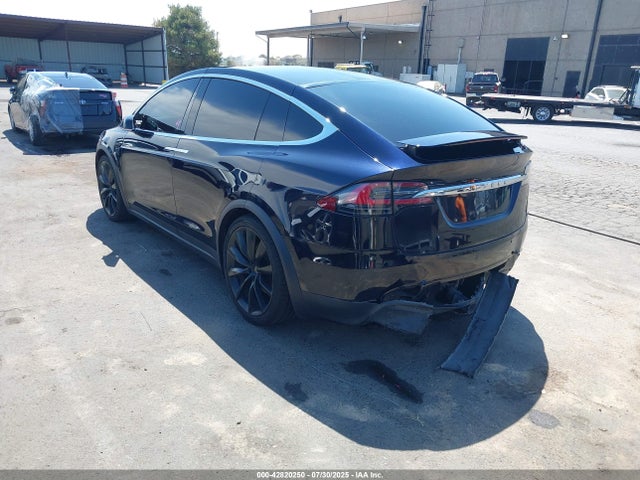 Tesla MODEL X 2017 5YJXCDE24HF048749 Image 3