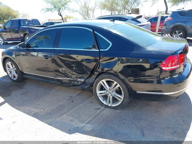 Volkswagen Passat 2015 1VWCT7A33FC028174 Image 13