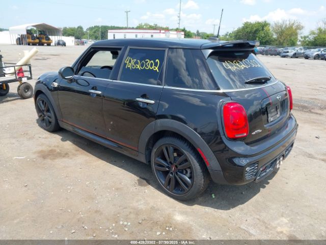 2018 MINI HARDTOP WMWXU3C58J2F51164 Photo 2