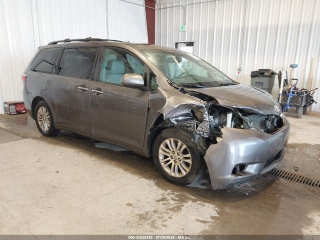 Toyota 2gr-fks 2015 5TDYK3DC1FS586331 Image 1