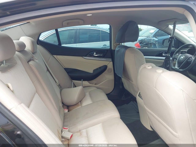 Nissan 2016 2016 1N4AA6AP8GC392580 Image 8