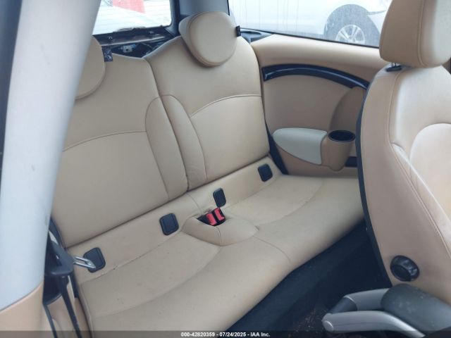 2010 MINI COOPER S CLUBMAN WMWMM3C5XATP94324 Photo 7