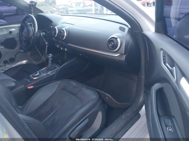 2015 AUDI A3 WAUACGFF0F1016991 Photo 4