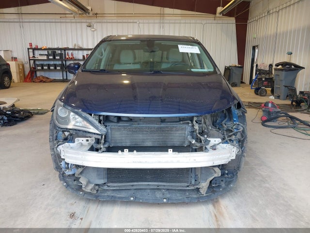 2C4RC1H71JR125084 Chrysler 2018