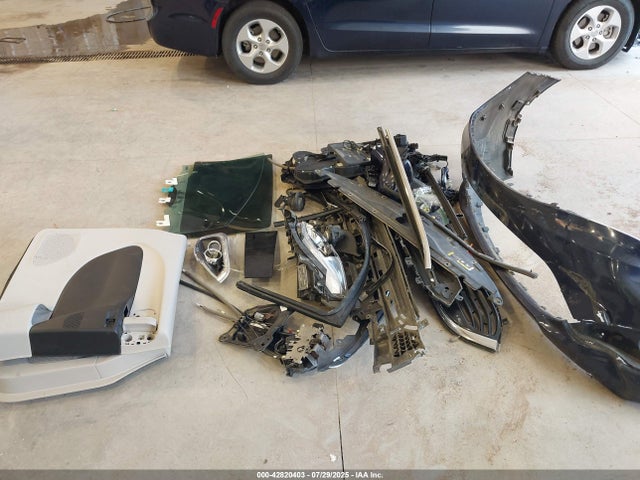 2C4RC1H71JR125084 Chrysler 2018