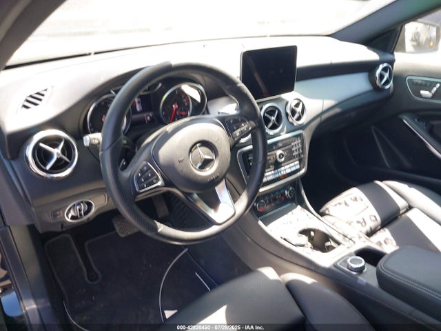 WDCTG4EB6KU001363 Mercedes-Benz m270