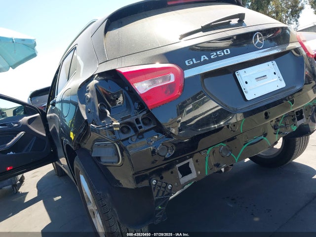 WDCTG4EB6KU001363 Mercedes-Benz m270