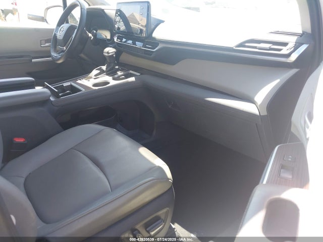 5TDJRKEC5NS117943 Toyota a25a-fxs, 5nm