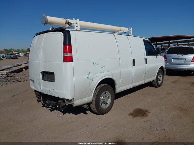 Chevrolet l20 2015 1GCWGFCF7F1282570 Image 4