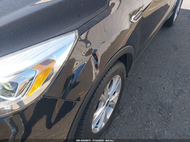 1FMCU9G93HUD42990 Ford 2017