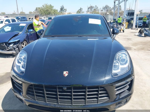 Porsche Macan 2018 WP1AA2A54JLB10166 Image 12