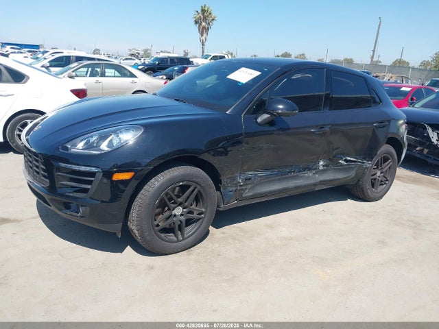 Porsche Macan 2018 WP1AA2A54JLB10166 Image 14