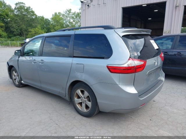 2015 TOYOTA SIENNA 5TDKK3DC9FS636740 Photo 2