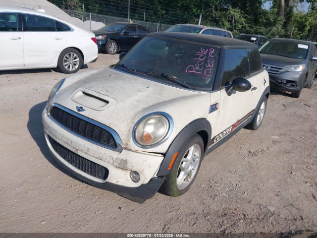 2007 MINI COOPER S WMWMF73567TL88079 Photo 1