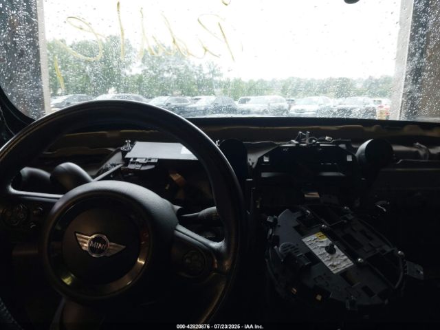 2011 MINI COOPER S COUNTRYMAN WMWZC3C52BWM25644 Photo 6