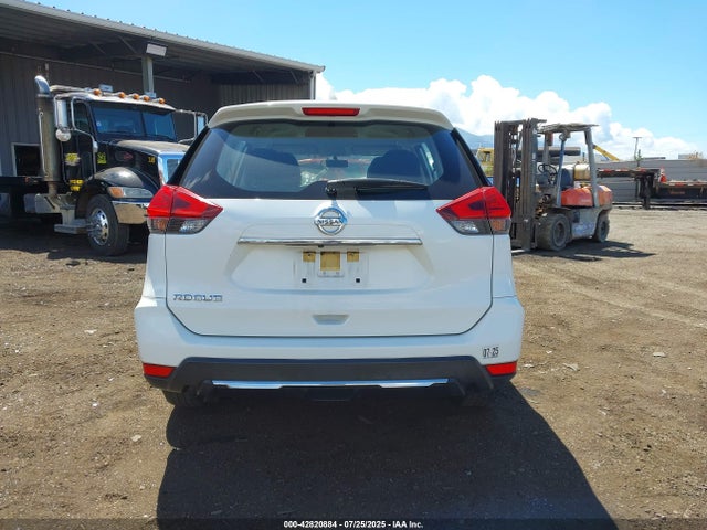 JN8AT2MT8HW148681 Nissan Rogue