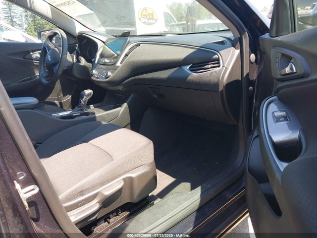 Chevrolet lfv 2023 1G1ZD5ST6PF229945 Image 5