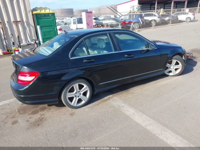2010 MERCEDES-BENZ C 300 WDDGF5EB0AR105077 Photo 3