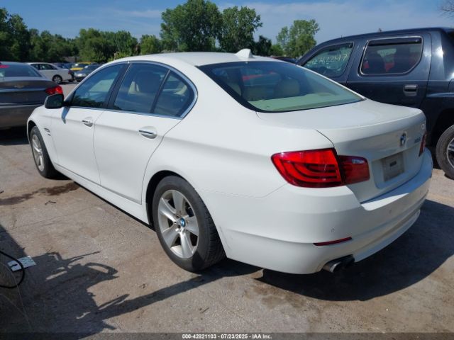 2012 BMW 528I WBAXH5C56CDW05839 Photo 2