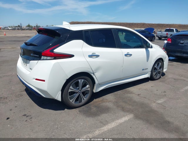 1N4AZ1CP9JC300425 Nissan 2018