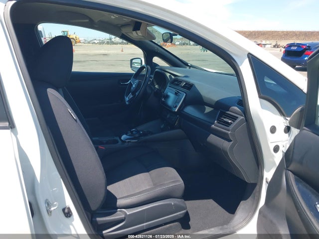 1N4AZ1CP9JC300425 Nissan 2018