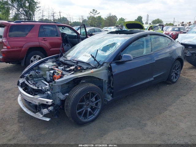 2021 TESLA MODEL 3 5YJ3E1EB8MF081853 Photo 1