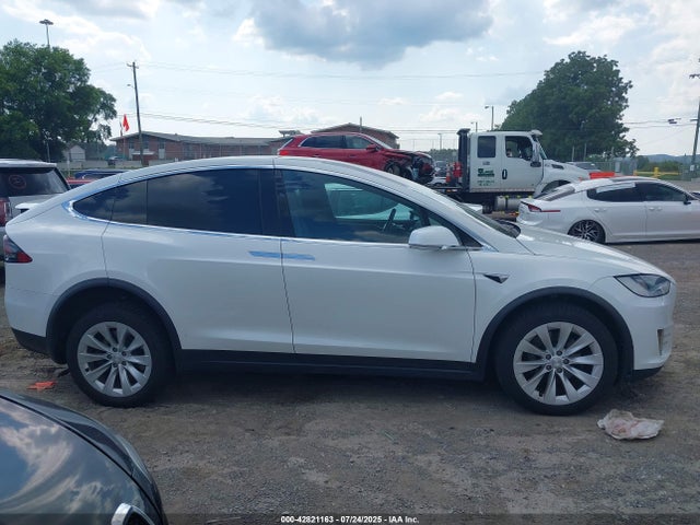 Tesla MODEL X 2017 5YJXCBE28HF079474 Image 12