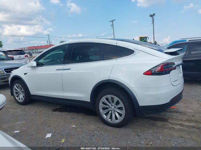 Tesla MODEL X 2017 5YJXCBE28HF079474 Image 13