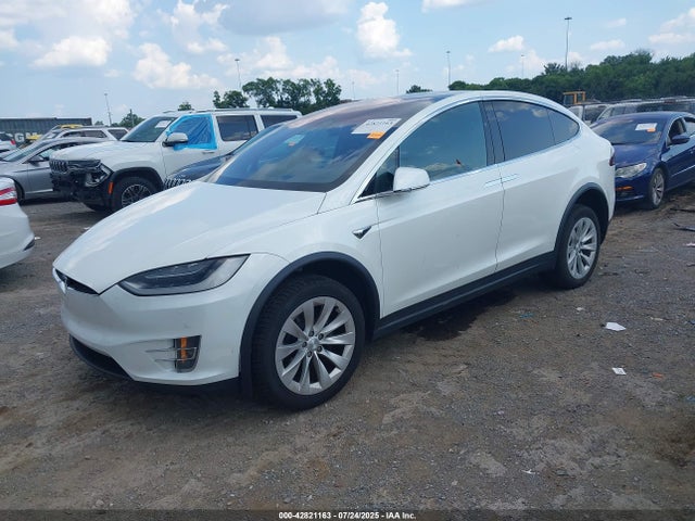 Tesla MODEL X 2017 5YJXCBE28HF079474 Image 2