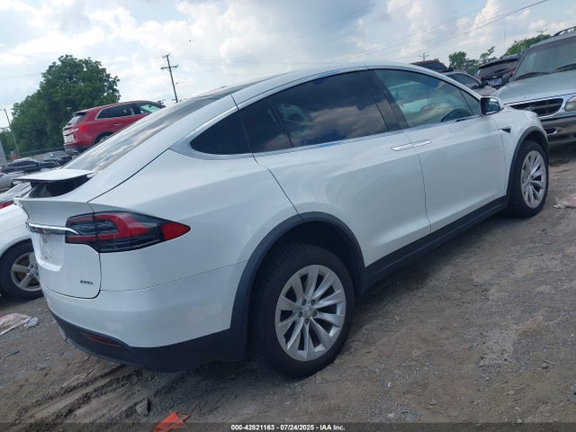 Tesla MODEL X 2017 5YJXCBE28HF079474 Image 4