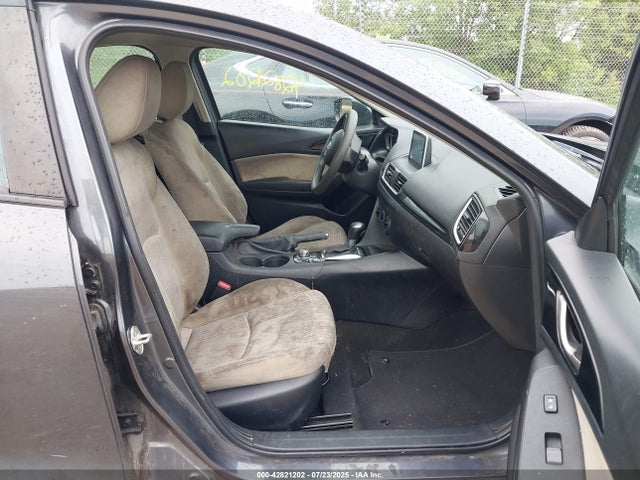 3MZBM1U71FM146744 Mazda pe