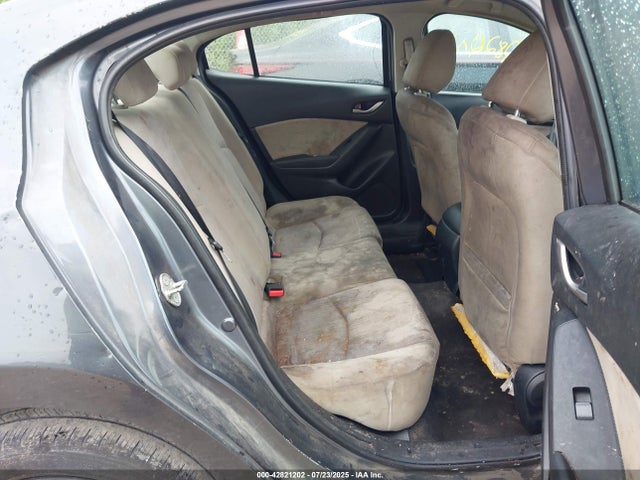 3MZBM1U71FM146744 Mazda pe