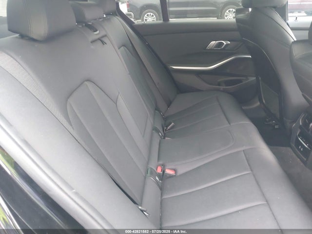 3MW5R1J0XM8B72352 BMW 330I
