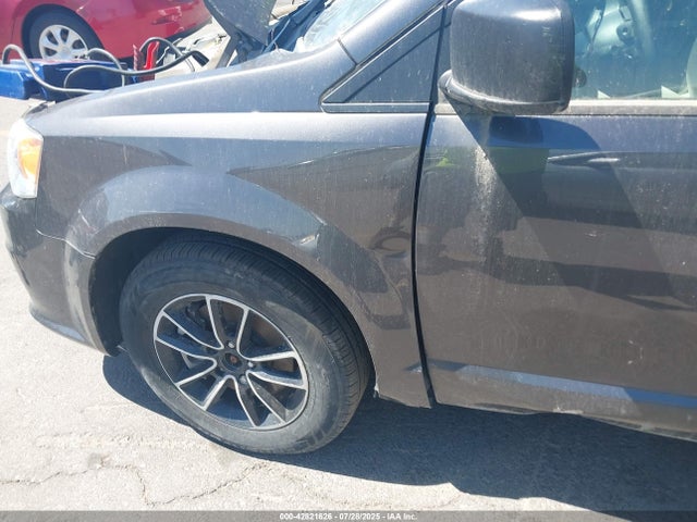 2C4RDGBGXKR619325 Dodge Grand Caravan
