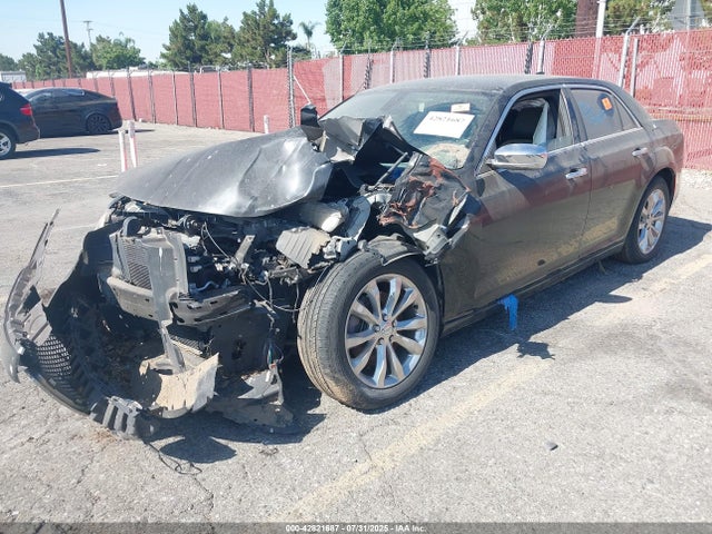 2C3CCAKGXKH698527 Chrysler 300