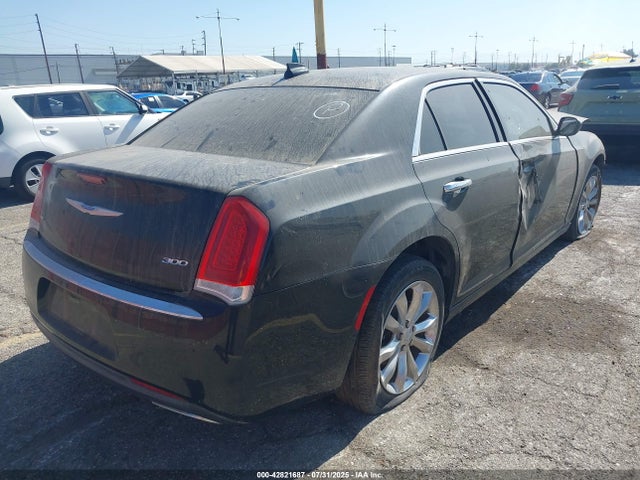 2C3CCAKGXKH698527 Chrysler 300