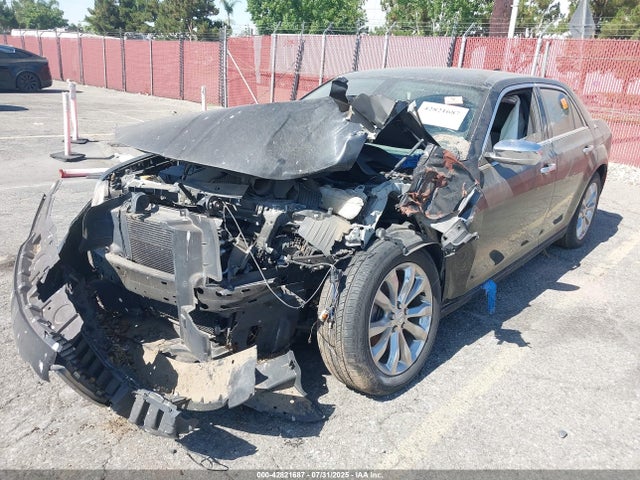 2C3CCAKGXKH698527 Chrysler 300