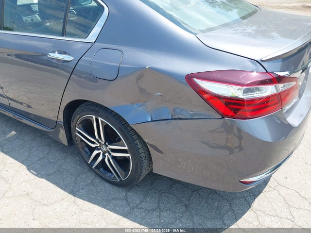 Honda k24w1 2016 1HGCR2F50GA208323 Image 18