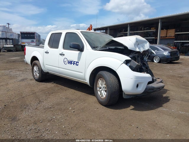 1N6AD0ER6FN744565 Nissan 2015
