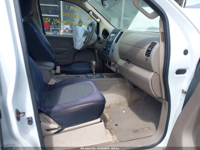 1N6AD0ER6FN744565 Nissan 2015