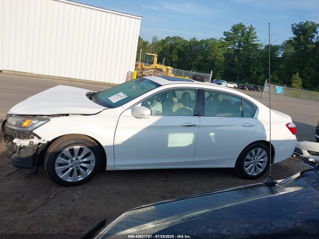 Honda j35y1 2015 1HGCR3F92FA034939 Image 15