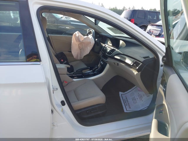 Honda j35y1 2015 1HGCR3F92FA034939 Image 5