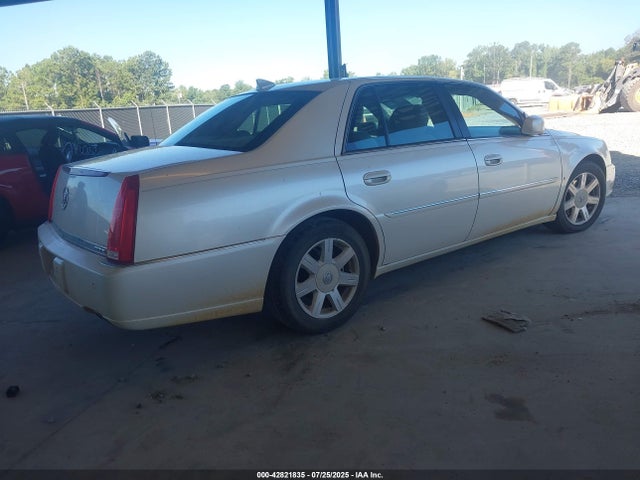 2011 CADILLAC DTS 1G6KH5E61BU117340 Photo 3