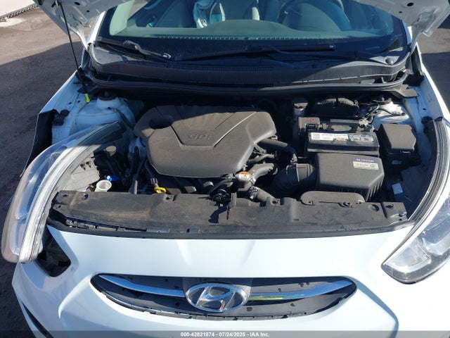 Hyundai 2017 2017 KMHCT4AE9HU286162 Image 10