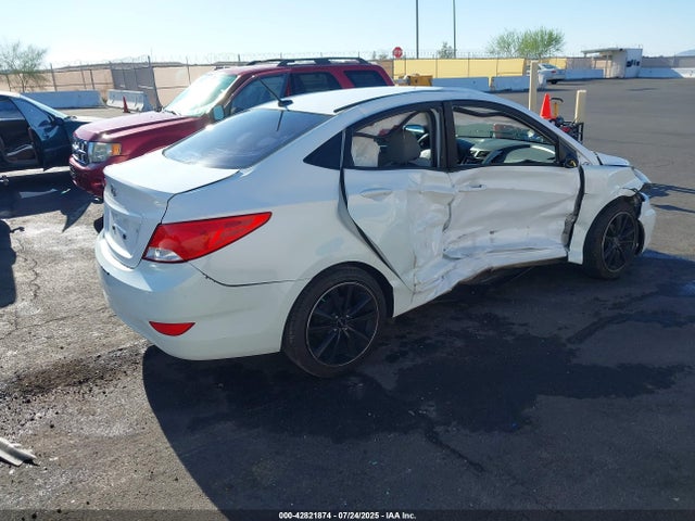 Hyundai 2017 2017 KMHCT4AE9HU286162 Image 4