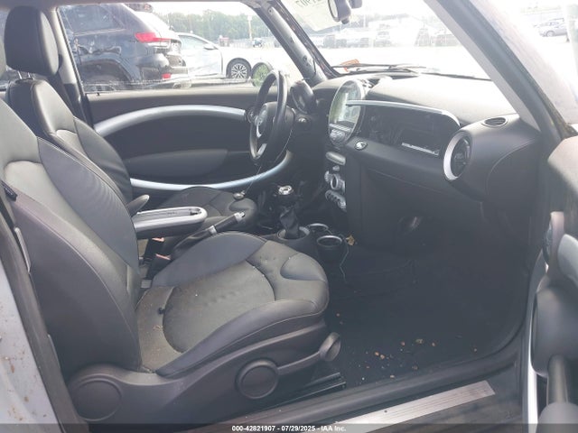 2009 MINI COOPER WMWMF33519TU71995 Photo 4