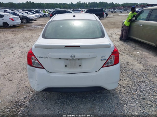 Nissan Versa 2019 3N1CN7AP0KL815679 Image 16