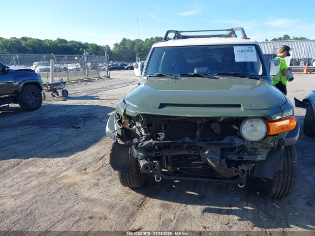 Продажа на аукционе авто 2010 Toyota Fj Cruiser, vin: JTEBU4BF0AK087986, номер лота: 42821978
