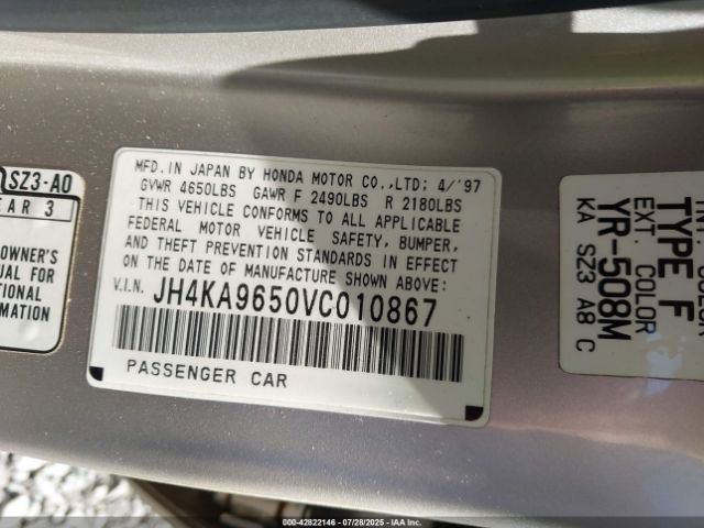 1997 ACURA RL JH4KA9650VC010867 Photo 8