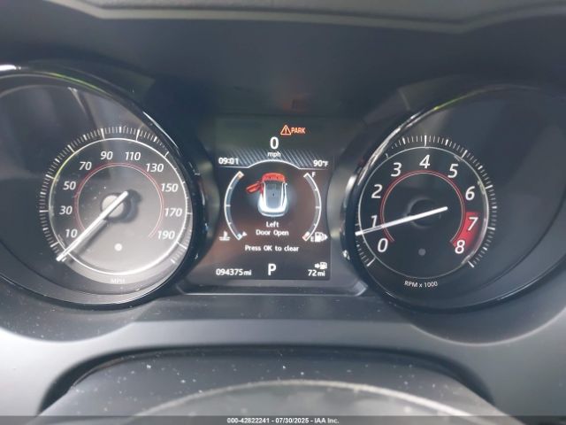 2017 JAGUAR F-TYPE SAJWA6AT2H8K42838 Photo 6